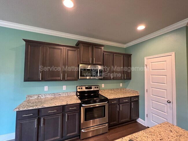 Building Photo - 4533 Oak Orchard Cir