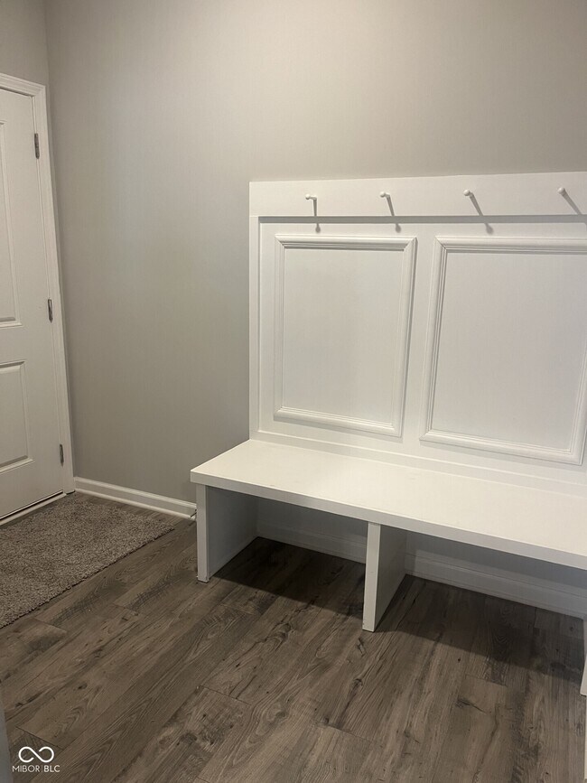 Building Photo - 2607 Plano Dr