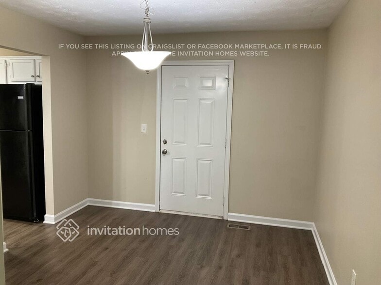 Building Photo - 1888 Cedar Chase Dr