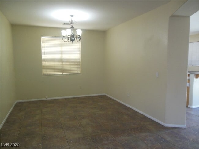 Building Photo - 223 Hickory Heights Ave