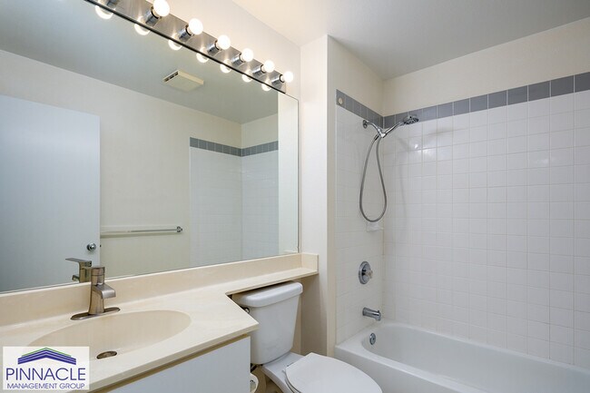 Building Photo - 92-1212 Palahia St #W205