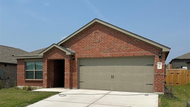 Building Photo - 124 Bandana Cir