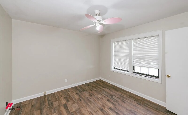 Building Photo - 1913 Lee St