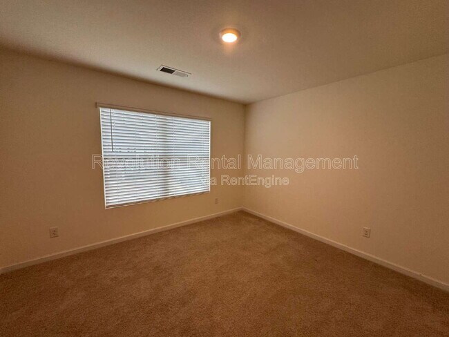 Building Photo - 83 Echo Ct