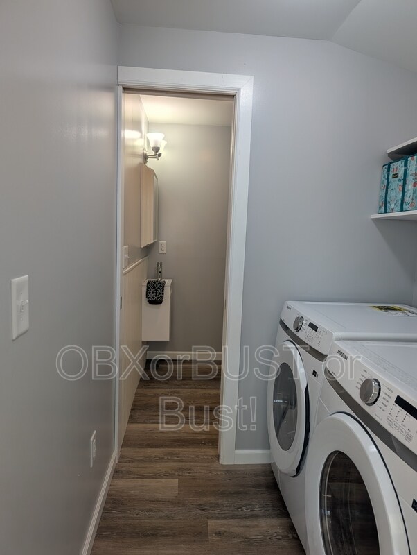 Building Photo - 100-A Mallard Ct