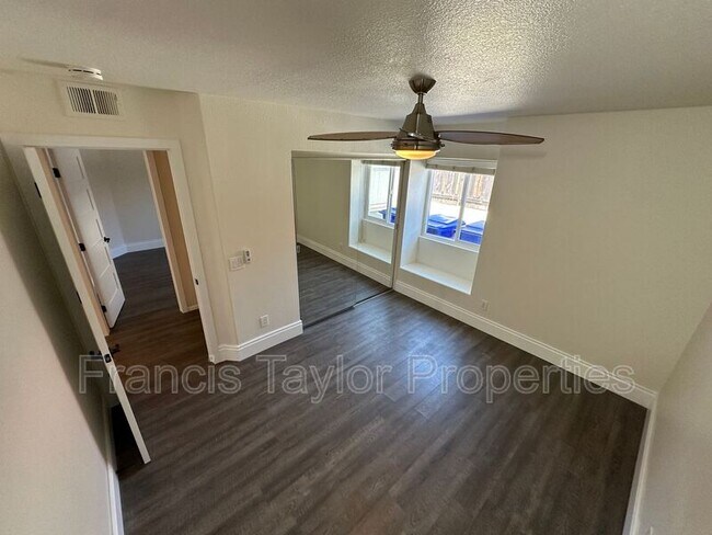 Building Photo - 4982 Wildwood Dr