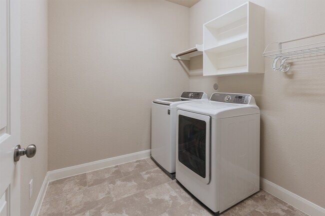 Building Photo - 411 Via Regatta Dr