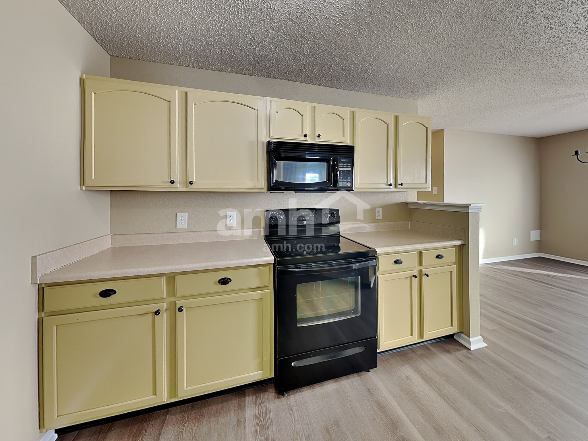 Building Photo - 14345 Banister Dr