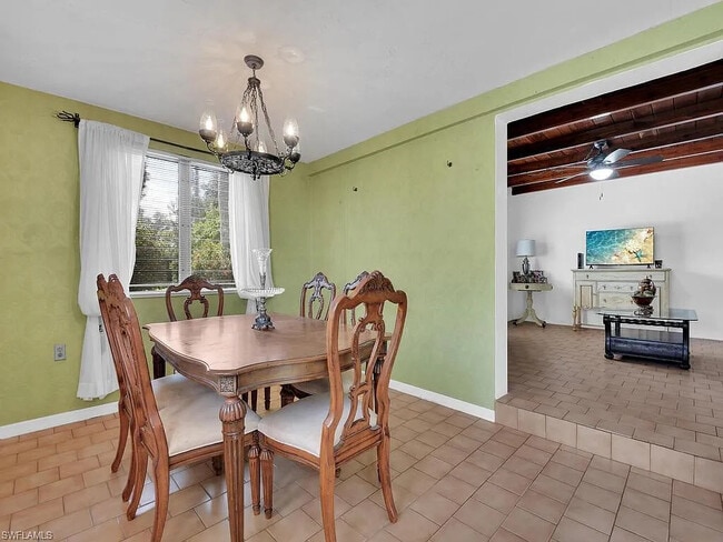 Building Photo - 1227 Trail Terrace Dr