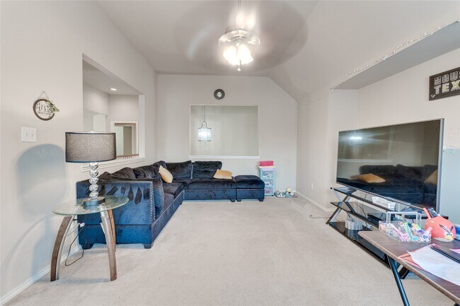 Building Photo - 25806 Palmdale Estate Dr