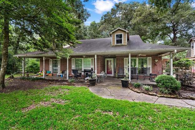 Building Photo - 900 Springwood Dr