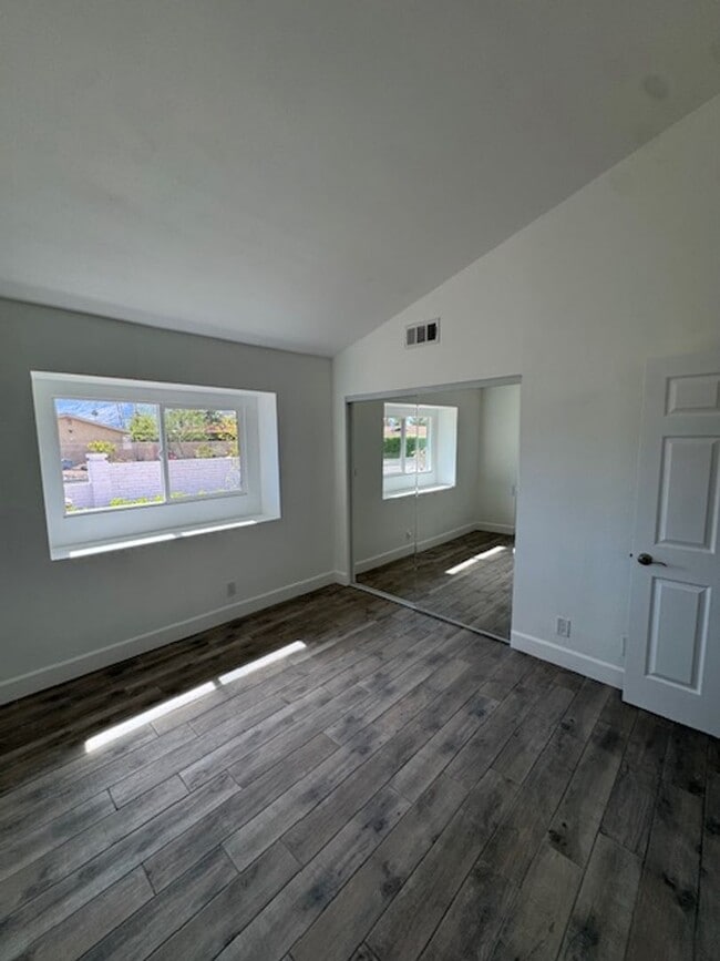 Building Photo - Welcome to your Palm Springs Retreat!