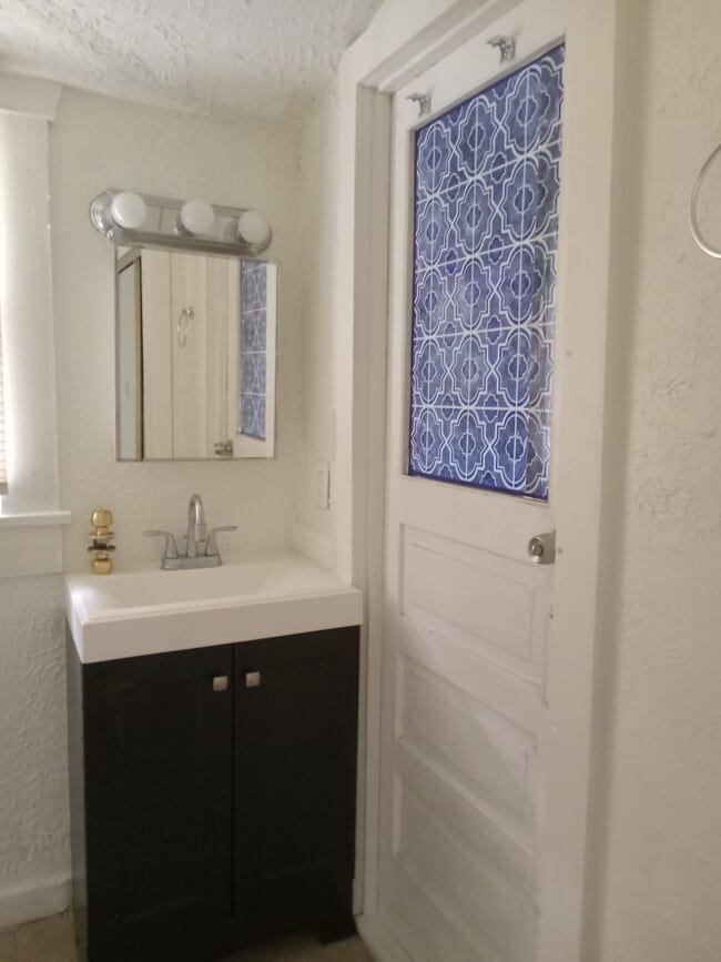 Building Photo - 1040 7th St S