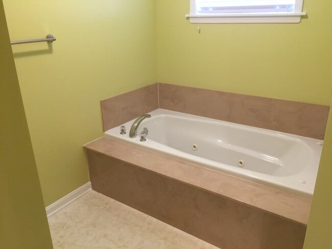 Building Photo - 4505 Cherry Forest Cir