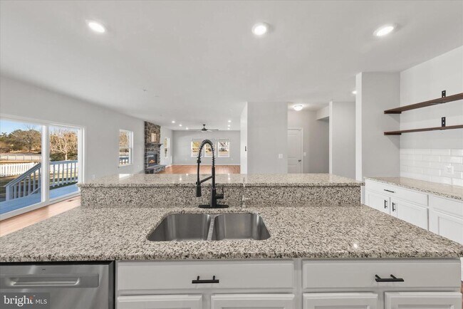 Building Photo - 5559 Trafalgar Cir