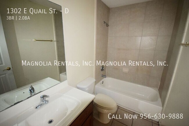 Building Photo - 1302 E Quail St