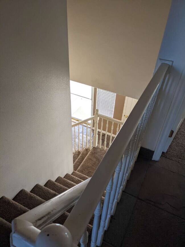 Building Photo - 3-Bed Townhouse in Saint George with Spacious 1400 Sq Ft Layout "