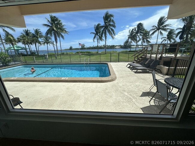 Building Photo - 308 Inlet Way