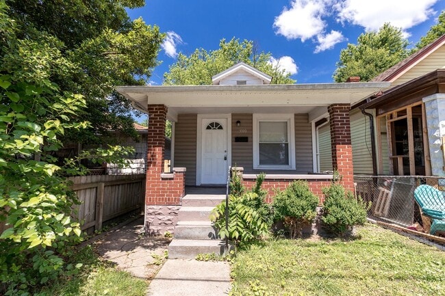 Primary Photo - 3110 Montana Ave
