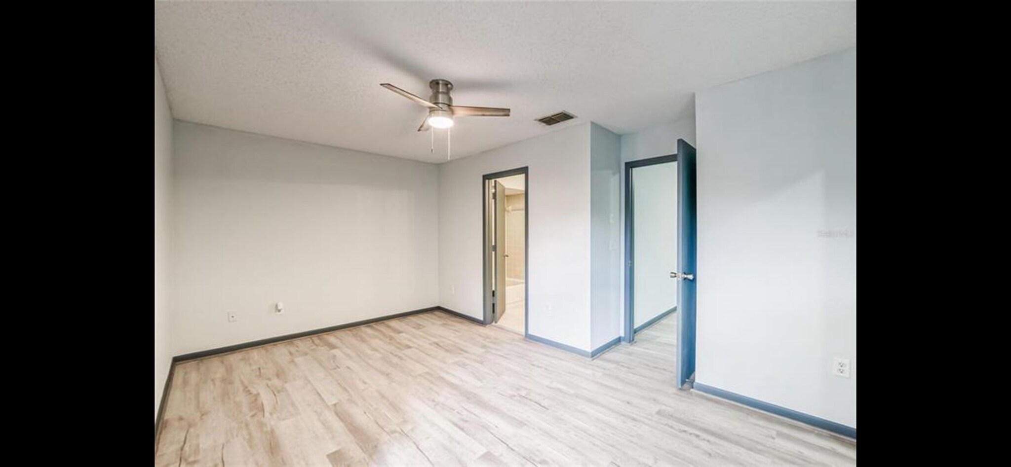 Building Photo - 11239 Cedar Hollow Ln