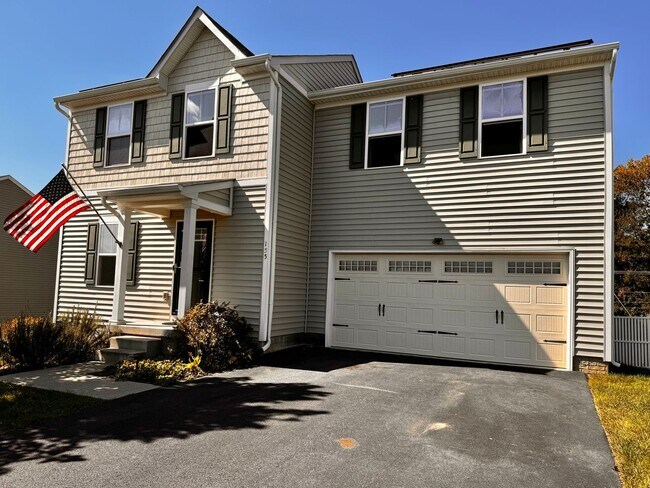 Primary Photo - Close NGIC & Ruckersville area- Great two ...