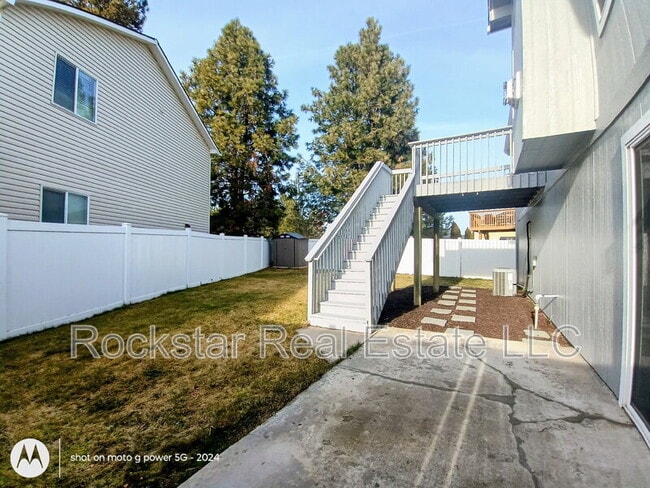 Building Photo - 9022 W Campus Dr