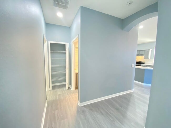 Building Photo - 13431 Meadow Bay Loop