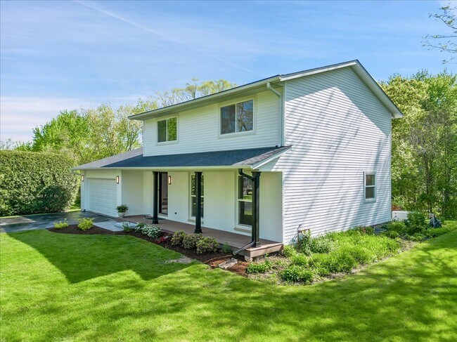 Side yard - 101 Devonshire Rd