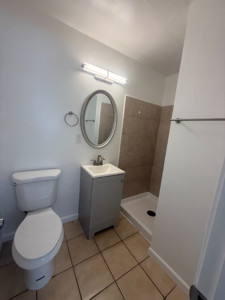 Building Photo - 3109 Abbott St