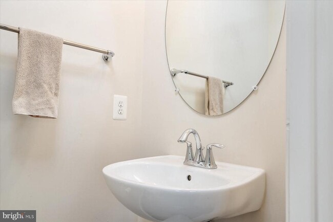 Building Photo - 12500 Rustic Rock Ln