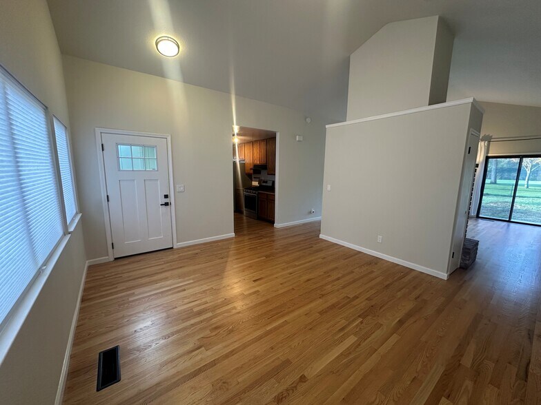 Building Photo - 19297 Mountain Meadow N