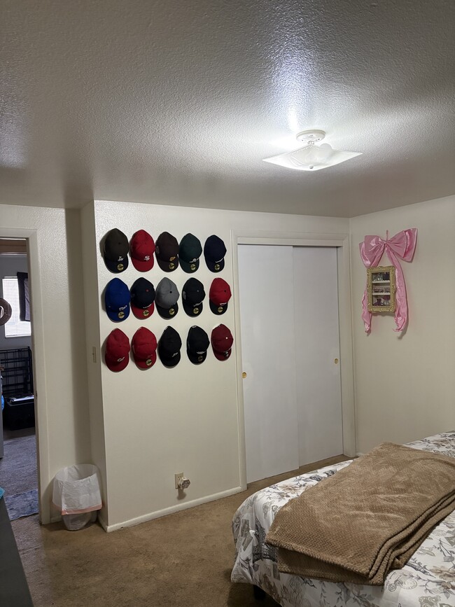 Building Photo - 1748 S 500 E