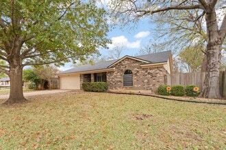 Building Photo - 608 Pleasant Manor Ave