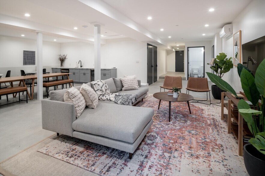 Common Evergreen 283285 Evergreen Ave Brooklyn NY 11221 Apartment