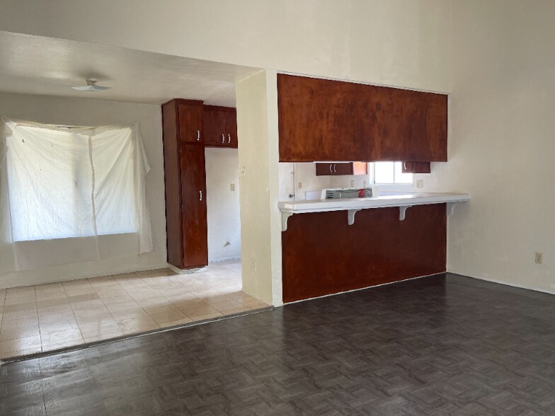 Building Photo - 805 Cadillac Dr