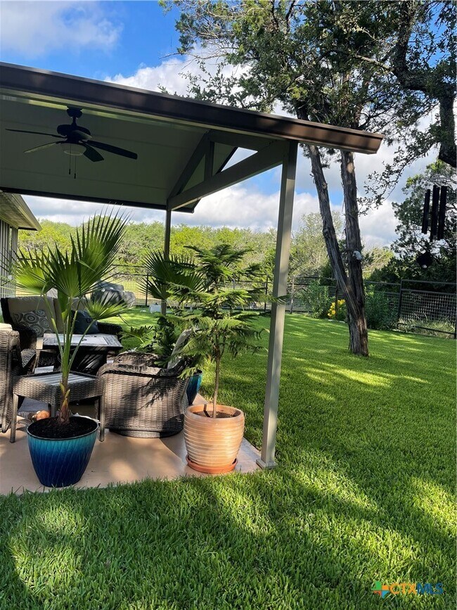 Building Photo - 2046 Mulberry Cir