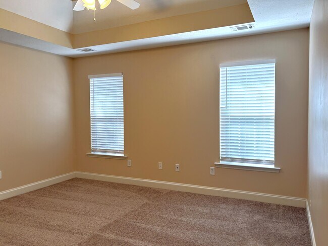 Building Photo - 3012 Brockham Ct