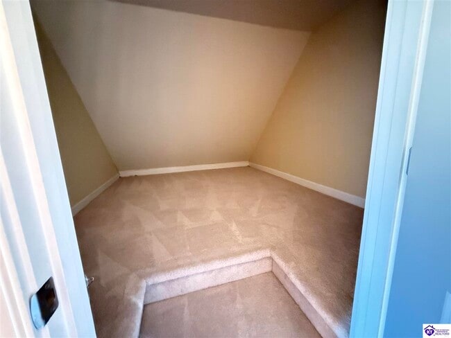 Building Photo - 107 Rhinestone Ct