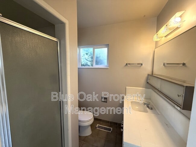 Building Photo - 191 E Washington Ave