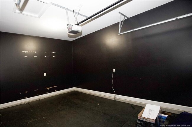 Building Photo - 5709 Pondhaven Dr