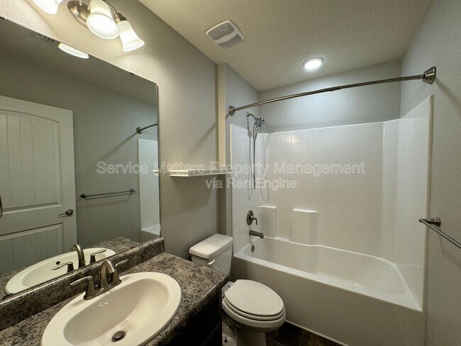Building Photo - 4622 Belvedere Circle