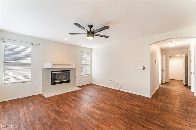 Building Photo - 8401 Cinnamon Hill Ave