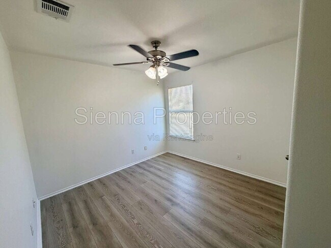 Building Photo - 1148 Shadow Creek Blvd