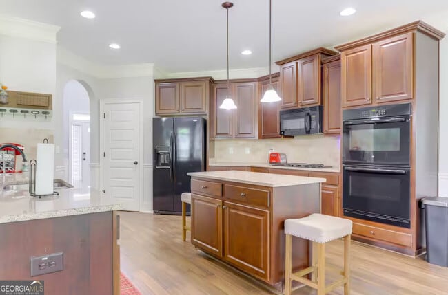 Building Photo - 135 Ravens Landing