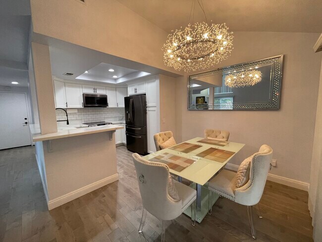 Building Photo - 4285 Ironwood Dr