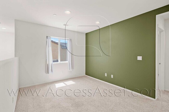 Building Photo - 41278 Winterberry St