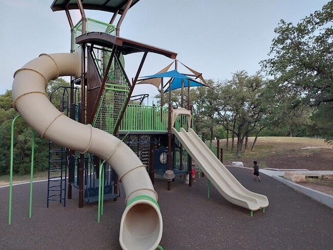 Building Photo - 3504 Gable Dr