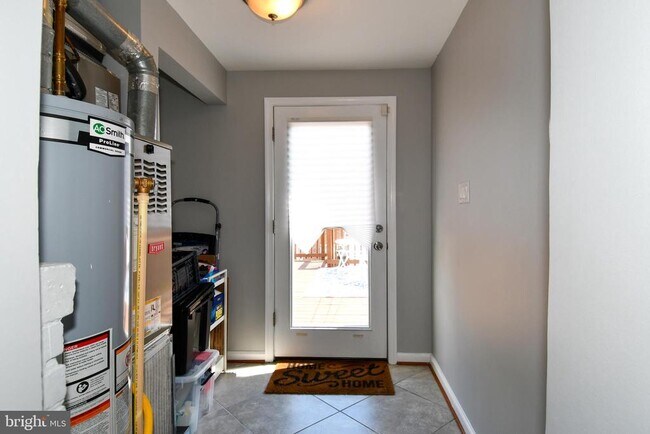 Building Photo - 1643 Montello Ave NE