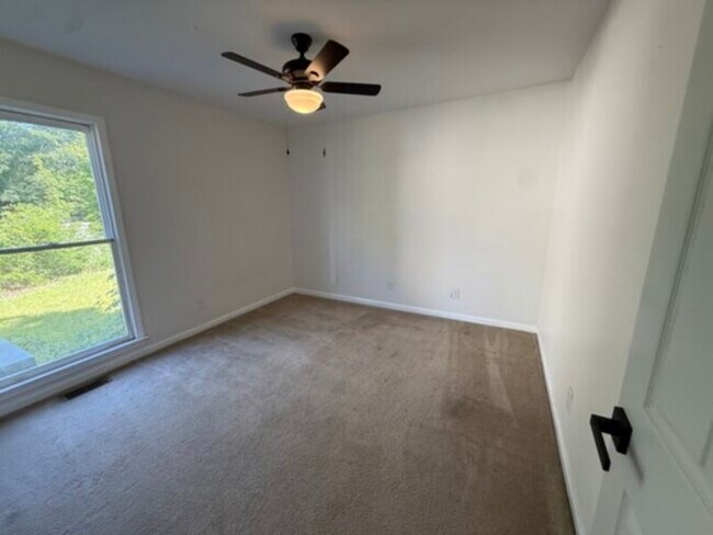 Building Photo - 3339 Braddy Rd