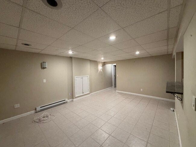 Building Photo - 25 Wren Terrace